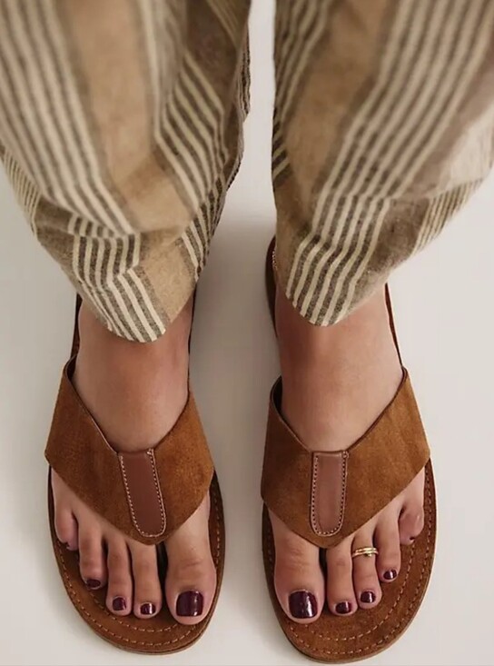 Free People Shoes - Free People Niko Thong Sandal in Brown • New • Size 8